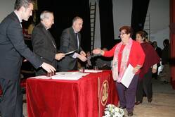 Clausura del Jubileo en Almodóvar del Campo con homenaje a todos los voluntarios - Un momento de la entrega de diplomas